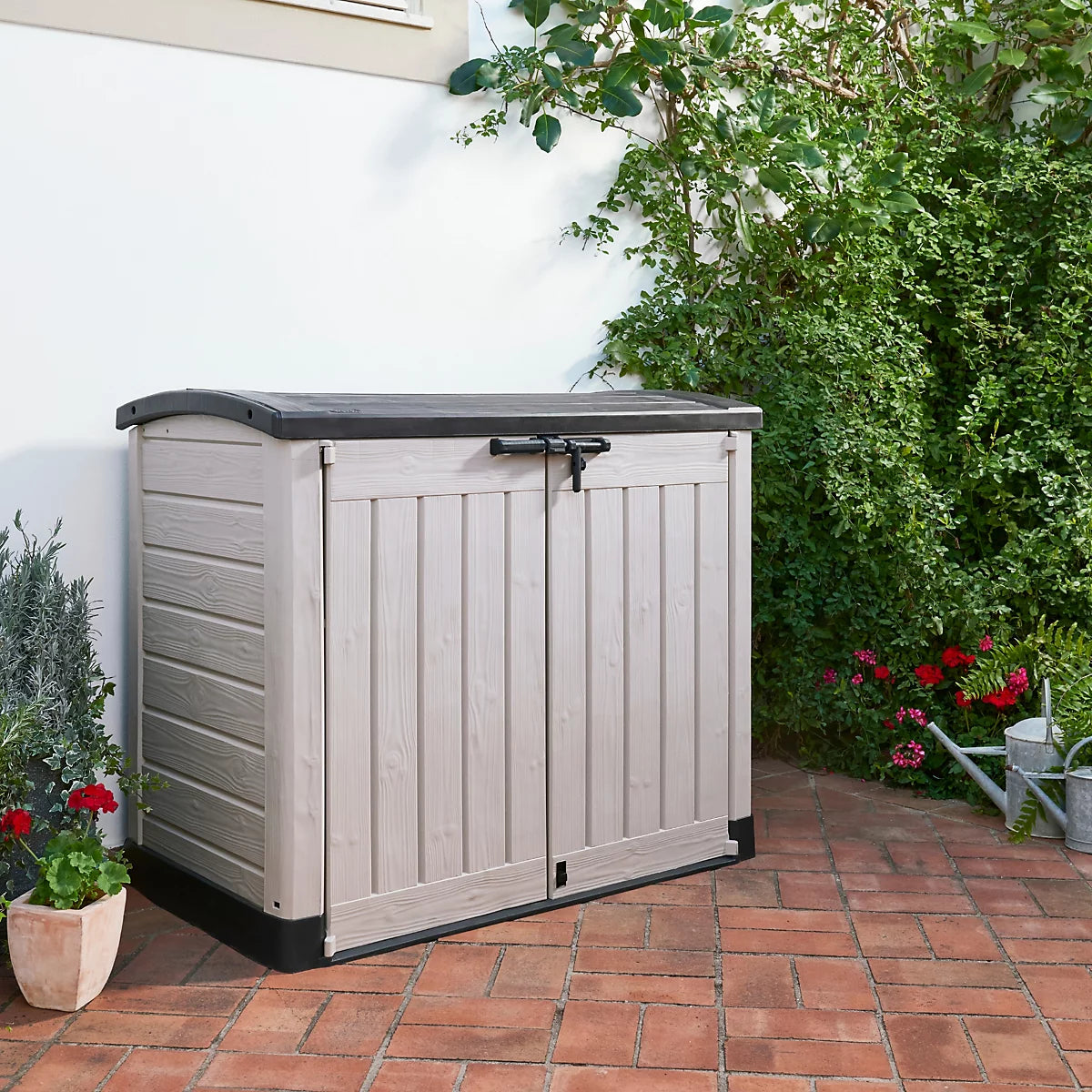 Keter Store-It-Out 1200L Arc Beige & Brown Garden Storage Box